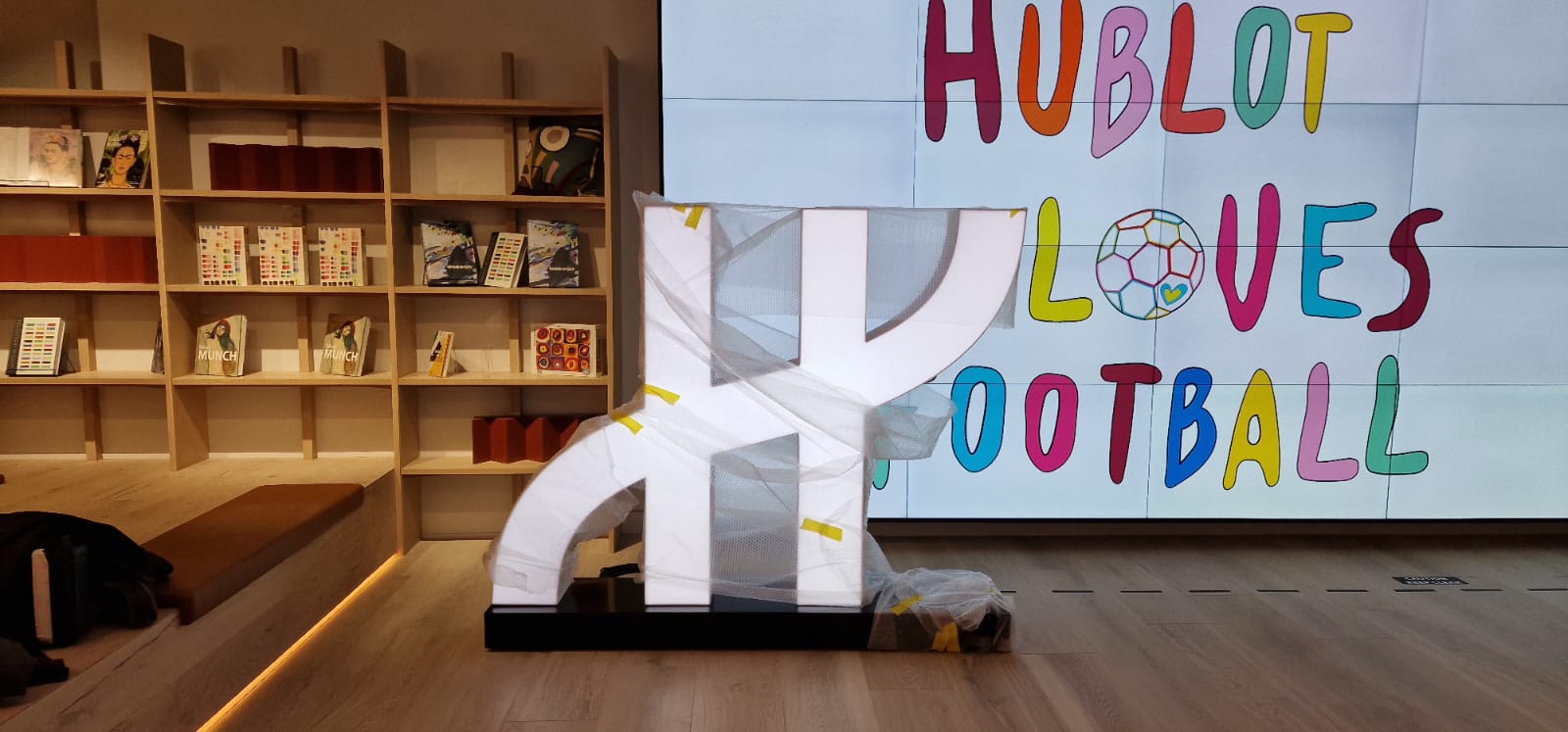 5a0688ff-8eea-4749-aab3-66bcb57030cf