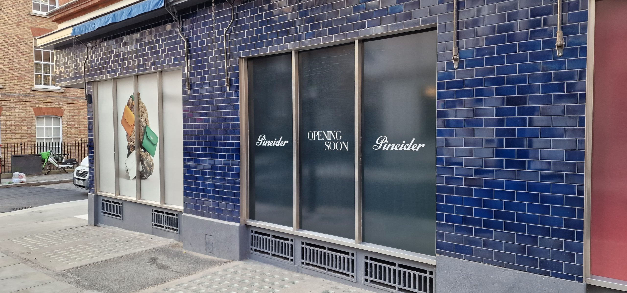 642a381d-2df8-4163-8983-eb62313d0a99