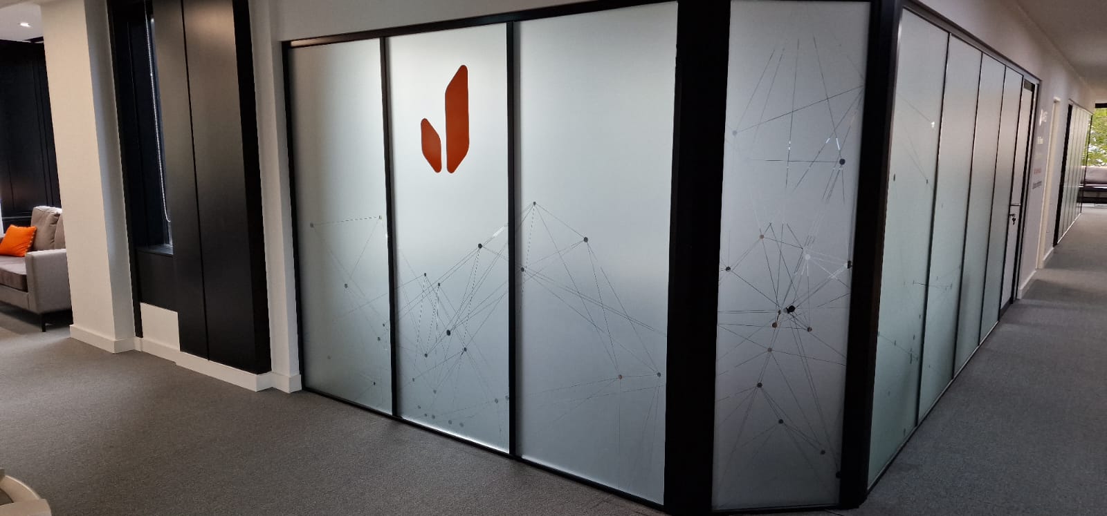 b2e9dec9-bfc5-4df5-a6e7-84750046c99f